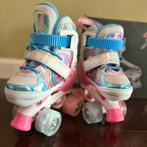 Truwheelz toddler roller skates. adjustable 4szs 10c-13cLightup wheels. LIKE NEW